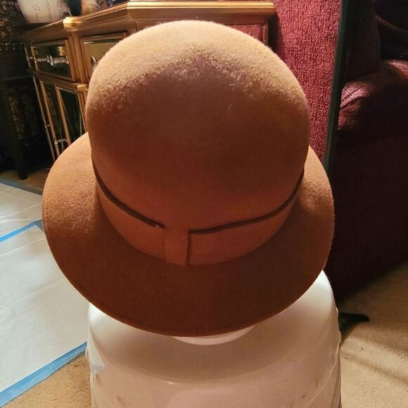 NINE WEST DARK CAMEL CLOCHE HAT - Picture 2 of 7